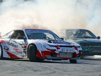 Kayseri’de Dumanlar Arasında Drift Resitali - OtonomHaber