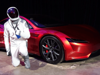 2 Yıl Önce Uzaya Gönderilen Tesla Roadster Şimdi Nerede? - OtonomHaber