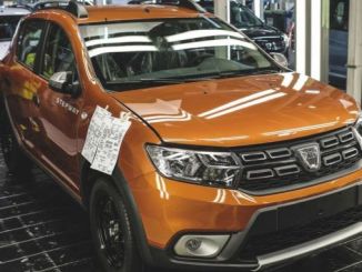 Dacia Üretime Ara Verdi - OtonomHaber