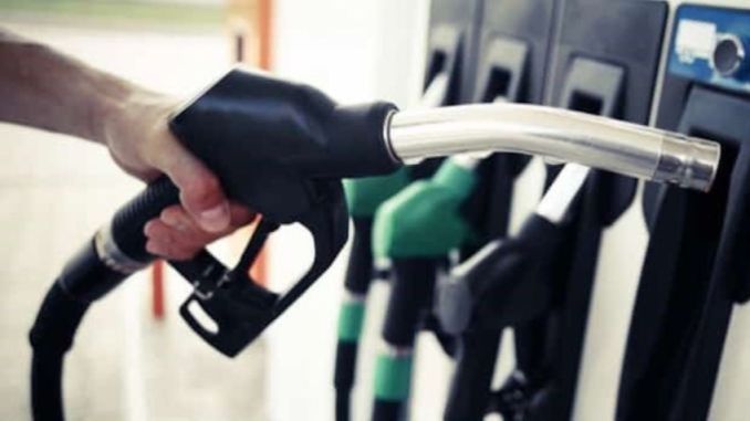 Benzine İndirim Yapıldı - OtonomHaber