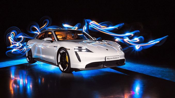 Yılın Otomobili Ödülünde Porsche Taycan’a Çifte Ödül - OtonomHaber