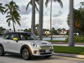 Mini’nin Tamamen Elektrikli Modeli MINI Electric, Türkiye’de İlk Sahibine Kavuştu - OtonomHaber