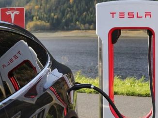 Tesla'yı Çin'de Başarıya Götüren Ortak - OtonomHaber