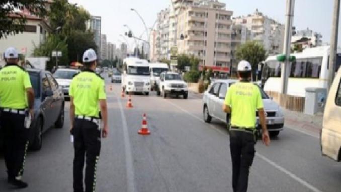 3 Günde 36.000 Şoföre Sürat Cezası Kesildi - OtonomHaber