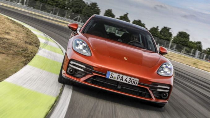 Porsche'nin Dört Kapılı Spor Modeli Panamera Yenilendi - OtonomHaber