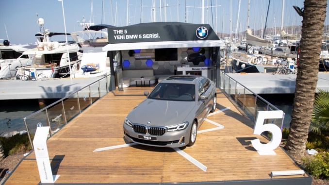Yeni BMW 5 Serisi Bodrum Yalıkavak Marina’da Sergileniyor - OtonomHaber