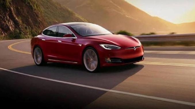 Tesla 5 Milyar Dolarlık Hisse Senedi Satacak - OtonomHaber