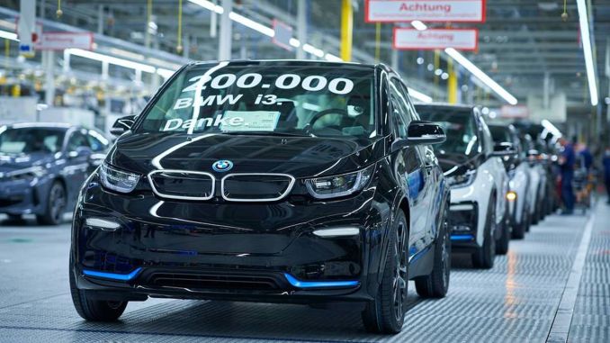 Elektrikli BMW i3 Modelinin 200 Binincisi Banttan İndi - OtonomHaber