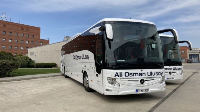 Ali Osman Ulusoy Seyahat, 20 Mercedes-Benz Otobüs Siparişinin İlk 2 Aracını Teslim Aldı - OtonomHaber