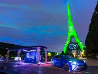 Toyota Sürdürülebilir Hidrojen Enerjisiyle Eyfel Kulesini Aydınlattı - OtonomHaber