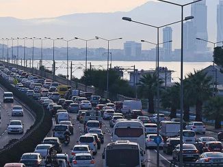 İzmir’de Trafiğe Kayıtlı Araç Sayısı 1 Milyon 581 Bin 818 Oldu - OtonomHaber