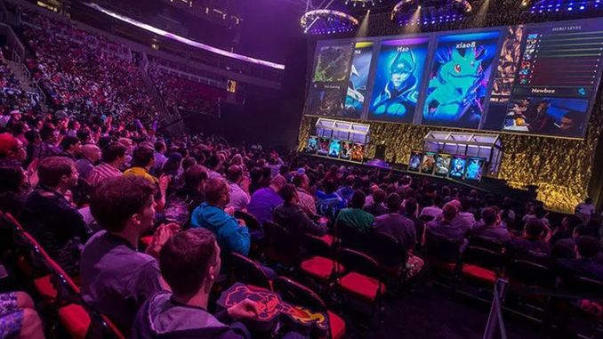 E-sporcu Nedir, Ne İş Yapar, Nasıl Olunur? E-sporcu Maaşları 2022 - OtonomHaber