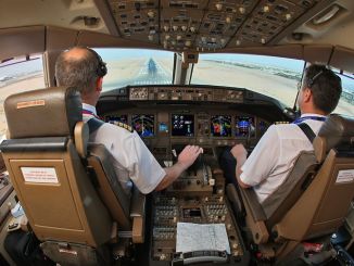 Pilot Nedir, Ne İş Yapar, Nasıl Olunur? Pilot Maaşları 2022 - OtonomHaber