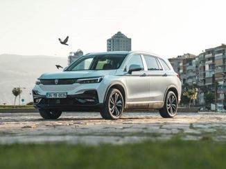 Türkiye’de Yılın Elektrikli Otomobili Ödülünün İlk Sahibi SKYWELL ET5 Oldu - OtonomHaber