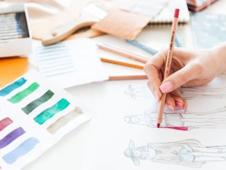 Stilist Nedir, Ne İş Yapar, Nasıl Olunur? Stilist Maaşları 2022 - OtonomHaber