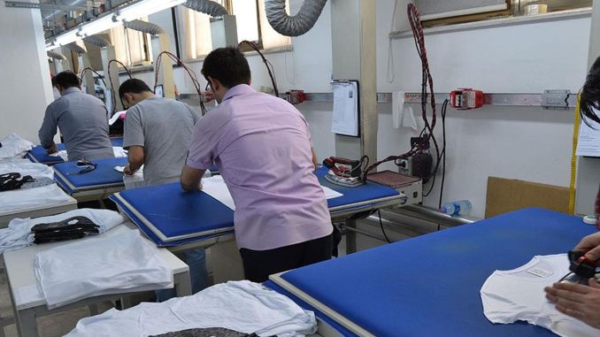 Ütü Paket Elemanı Nedir, Ne İş Yapar, Nasıl Olunur? Ütü Paket Elemanı Maaşları 2022 - OtonomHaber