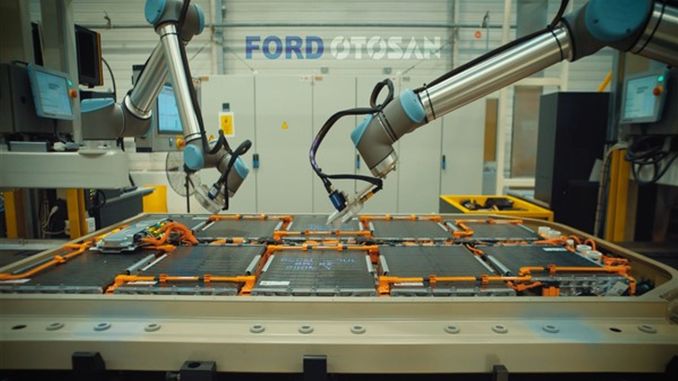 Ford Otosan ve EBRD Elektrikli Bir Gelecek İçin Güçlerini Birleştirmeye Devam Ediyor - OtonomHaber