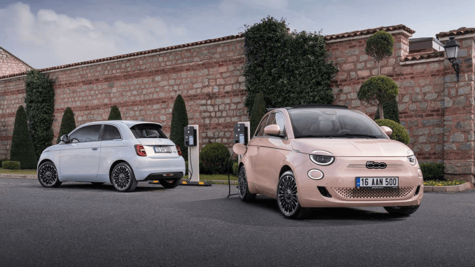 Fiat 500e, bir kez daha toplamda 3. kez "En İyi Elektrikli Küçük Otomobil" seçildi - OtonomHaber