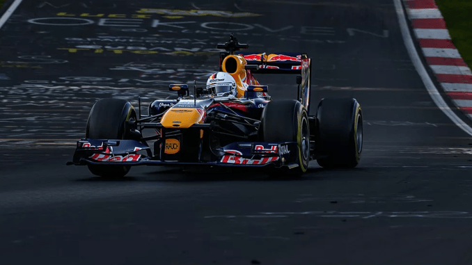 Vettel, Nürburgring'de RB7 ile piste çıktı - OtonomHaber