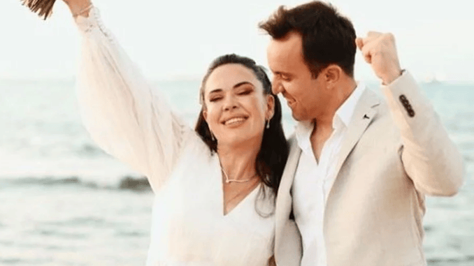 Özlem Öz - Tayyar Öz kimdir? Doktor Tayyar Öz ve eşi fenomen Özlem Öz tutuklandı mı? - OtonomHaber