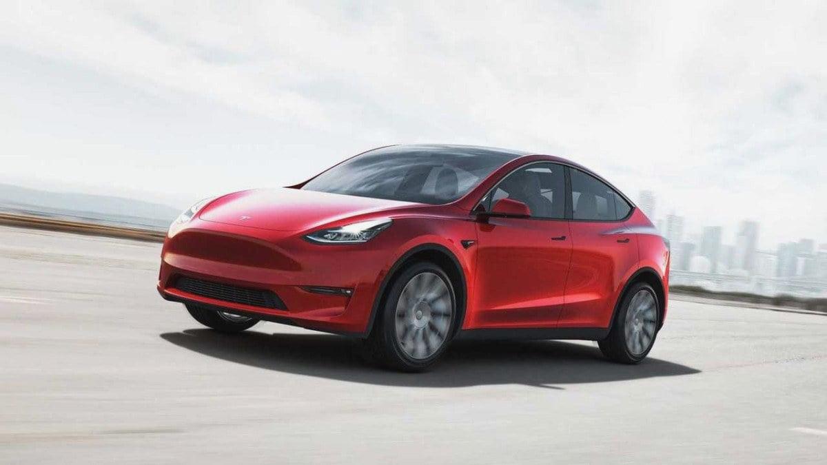 Fiyat yarı yarıya düştü: Yeni Tesla Model Y Türkiye'de satışta - OtonomHaber