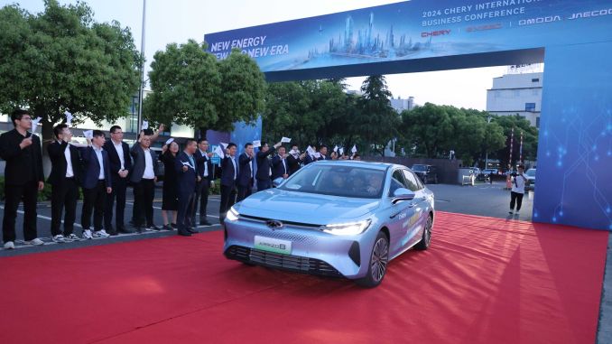 Chery Arrizo 8 Phev Dayanıklılığını Kanıtladı - OtonomHaber
