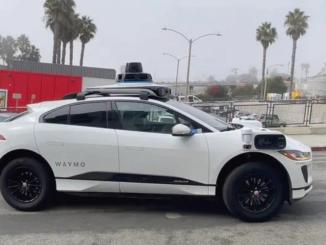 Waymo'nun robot taksileri haftada 50 bin yolcu taşıyor - OtonomHaber