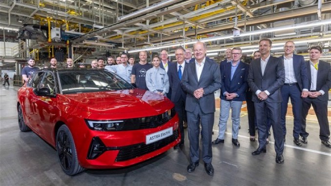 Opel, Otomotiv Üretiminin 125. Yılını Rüsselsheim'da Kutladı - OtonomHaber