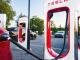 Tesla'dan kıymetli ikaz: Şarj ederken ıslak havlu kullanmayın - OtonomHaber