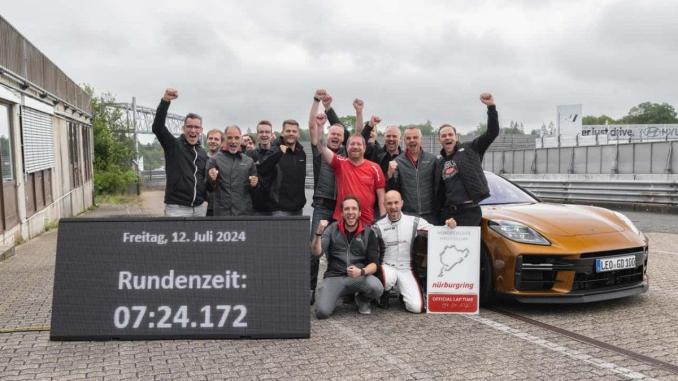 Yeni Porsche Panamera, Nürburgring rekorunu kırdı - OtonomHaber
