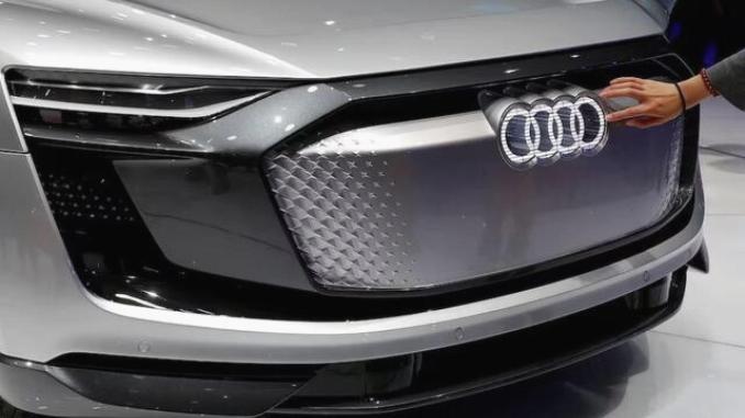 Audi Çin'deki modellerinde logoyu değiştiriyor - OtonomHaber