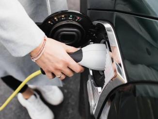 Kanada, Çinli Elektrikli Araçlara %100 Gümrük Vergisi Uygulamaya Başlıyor - OtonomHaber