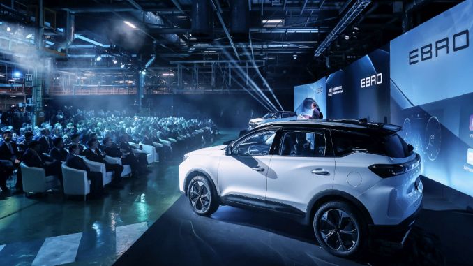 Chery-EV Motors İş Birliği: S700 Modeli Üretim Bandından İndi - OtonomHaber