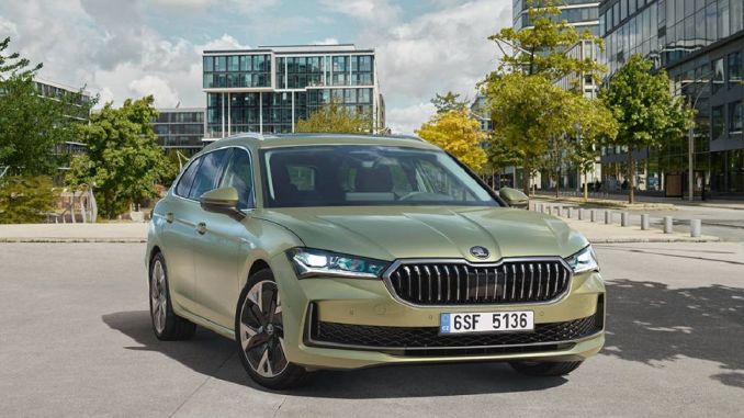 Skoda Superb Tek Depoyla 2.831 Kilometre Rekoru Kırdı - OtonomHaber