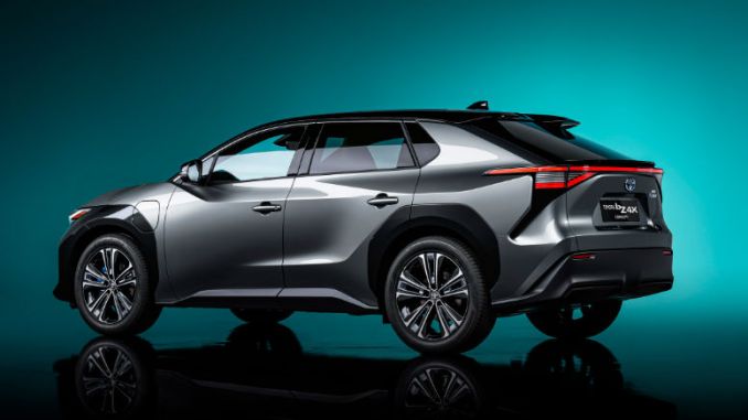 Toyota’dan 40 Yıl Ömürlü Katı Hâl Batarya Hamlesi - OtonomHaber