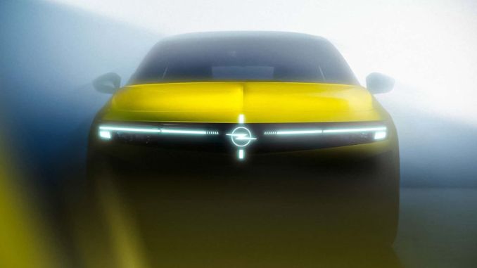 Yeni Opel Astra Makyajlandı - OtonomHaber