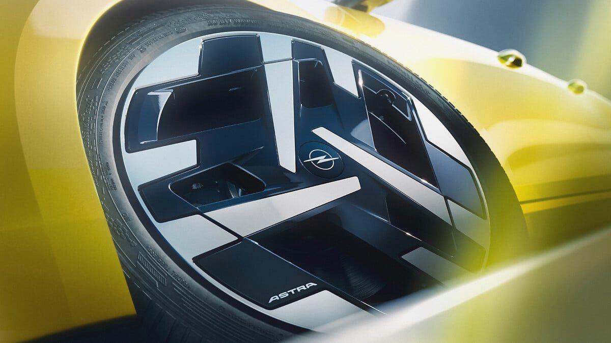 Yeni Opel Astra'dan İlk Resmi Görseller Geldi: İşte Beklenen Özellikler - OtonomHaber