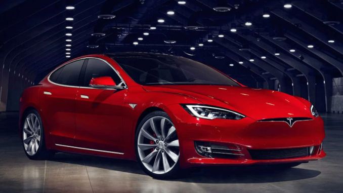 Tesla Model S'te 15.000 €'luk Arıza, 100 €'ya Onarıldı - OtonomHaber
