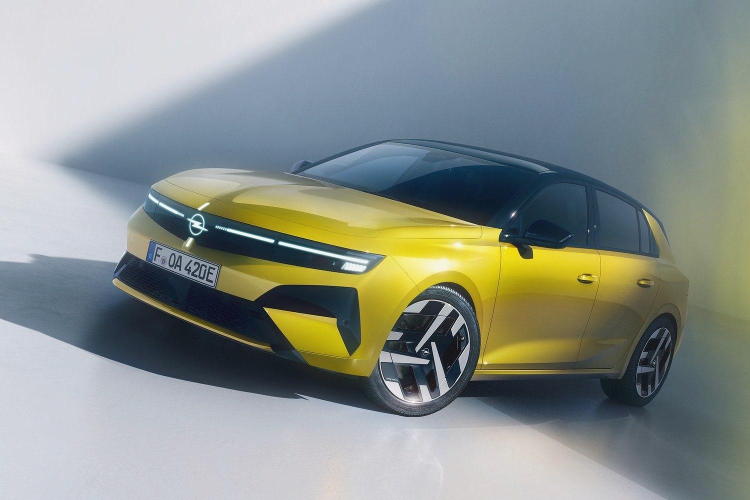 Makyajlı Opel Astra Sahneye Çıkıyor - OtonomHaber
