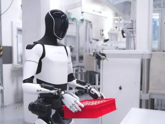 İnsansı Robotlar Tesla Fabrikalarında - OtonomHaber