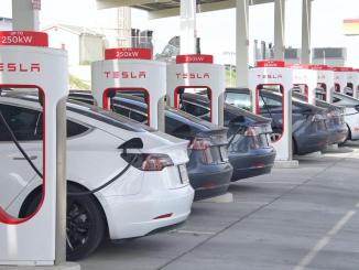 Tesla’nın Tam Otonom Sürüş Sistemi İçin Gelişmeler ve Beklentiler - OtonomHaber