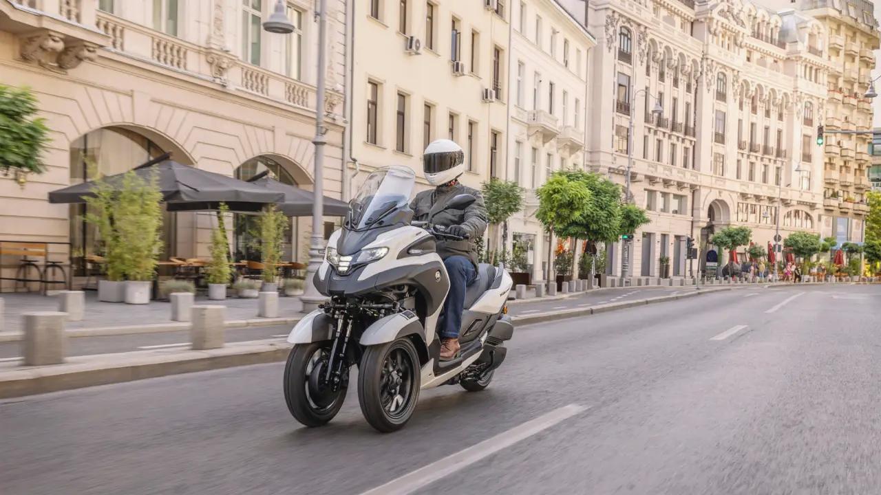 Yamaha Hava Yastıklı Yeni Motosikletini Tanıttı - OtonomHaber