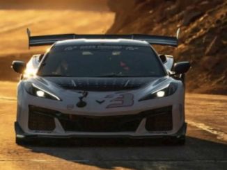 Chevrolet Corvette ZR1X'ten Pikes Peak'te Tarihi Başarı - OtonomHaber