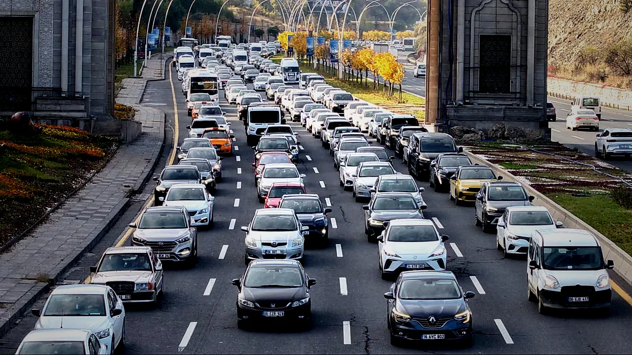 Elektrikli Otomobilde Dev İndirim: 165 Bin Lira Sıfır ve İkinci El Seçenekleriyle! - OtonomHaber