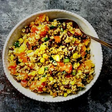 Fasulyeli Kus Kus Salatası Nasıl Yapılır? - OtonomHaber