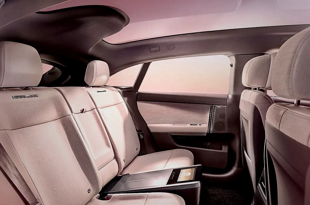 Range Rover Ailesi Genişliyor: İşte Yeni Range Rover GT - OtonomHaber