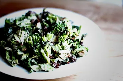 Sebzeli Brokoli Salatası Nasıl Yapılır? - OtonomHaber
