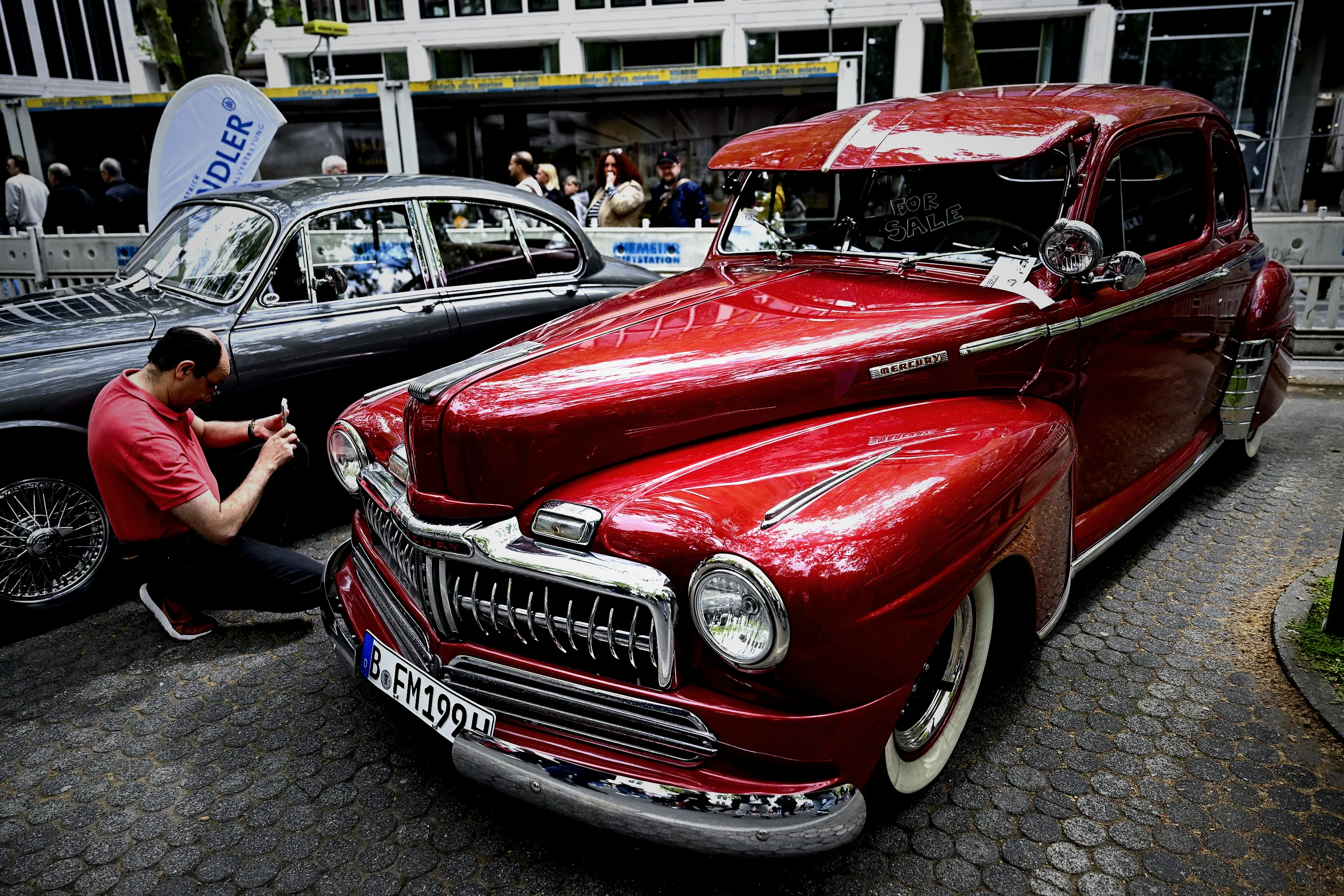 Berlin'de Klasik Otomobil Tutkunlarının Buluşma Noktası - OtonomHaber