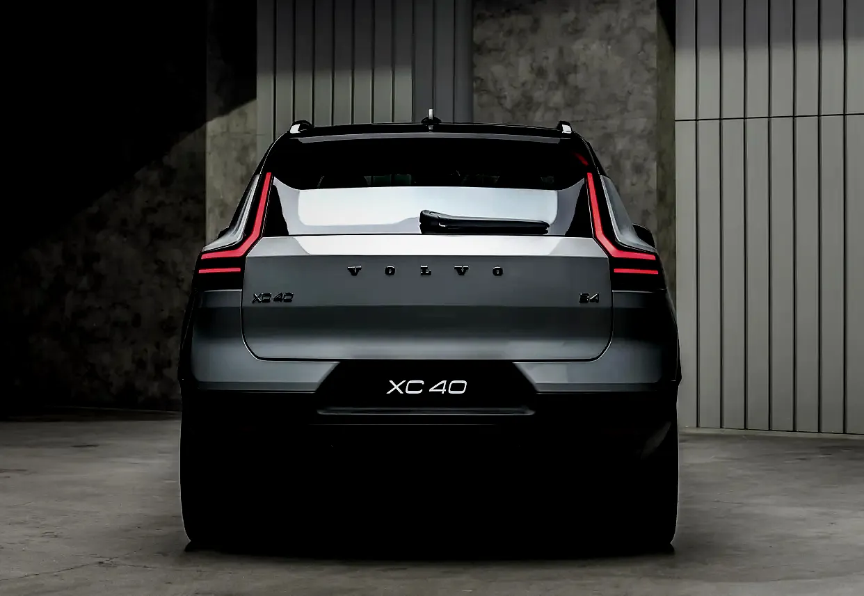 Volvo, Makyajlı XC40, EX40 ve EC40 Resmi Olarak Tanıttı - OtonomHaber